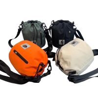 กระเป๋าสะพายไหล่ Carhartt ทรง Bucket Crossbody