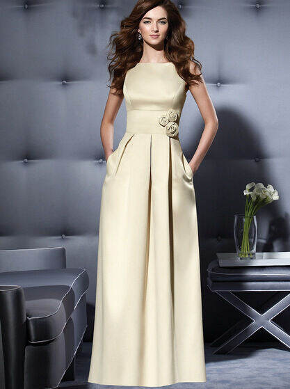 2022-brides-and-bridesmaids-wedding-toast-banquet-host-slim-slim-champagne-evening-dress-long