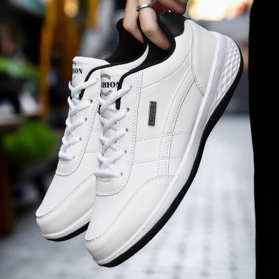 Men Sports Casual Shoes Fashion Leather Shoes Outdoor Comfortable Flat Sneakers Breathable Light Men White Sneakers Shoes