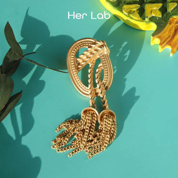 Her Lab Jewelry เข็มกลัดพู่สีทองด้านสไตล์วินเทจเข็มกลัดศิลปะถักแบบบา