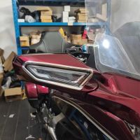 รถจักรยานยนต์ LED ด้านหน้ากระจกมองหลังเลี้ยวไฟแสดงสถานะสำหรับฮอนด้า Goldwing ปีกทอง GL1800 F6B 2018-