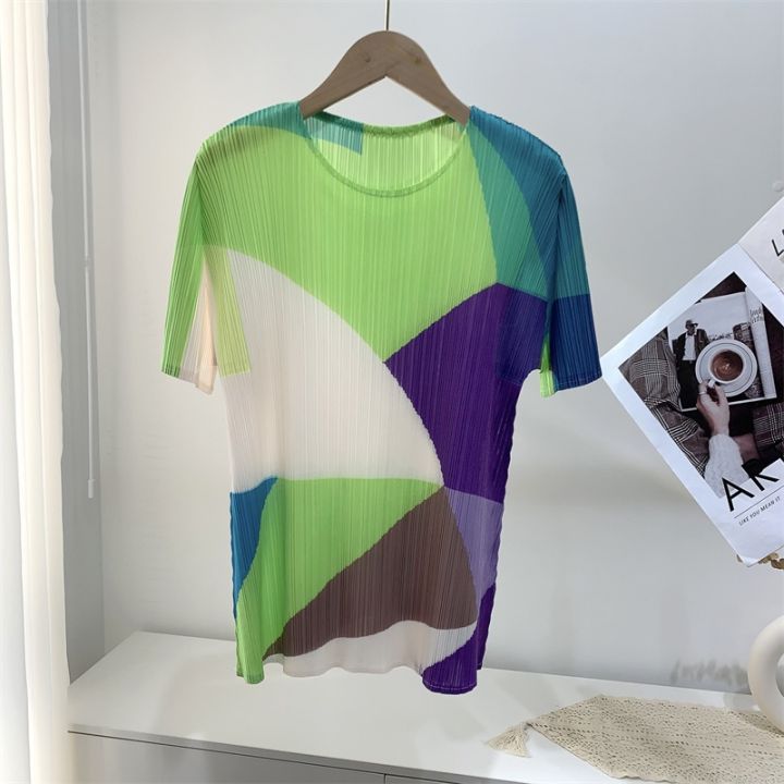 เสื้อพลีทพิมพ์ลายสไตล์ใหม่สำหรับฤดูร้อนปี-2023-สำหรับผู้หญิง