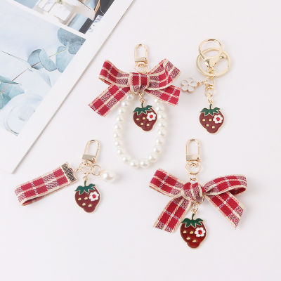 Trendy Bag Decorations Fashionable Womens Keychains Cute Keychain Strawberry Butterfly Pendant Lovely Hanging Accessory Personalized Student Keyring