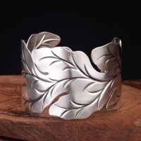 ✷  ethnic restoring ancient ways joker character women act the role of exaggerated opening wide big leaves bracelet package mail version texture