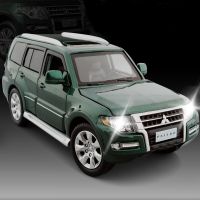 Pajero ของเล่นเด็กผู้ชายทางวิบากรถยนต์ V97เบาเสียงเบาแบบหล่อรถของเล่นโมเดลรถเอสยูวีอัลลอย1/32 Pajero