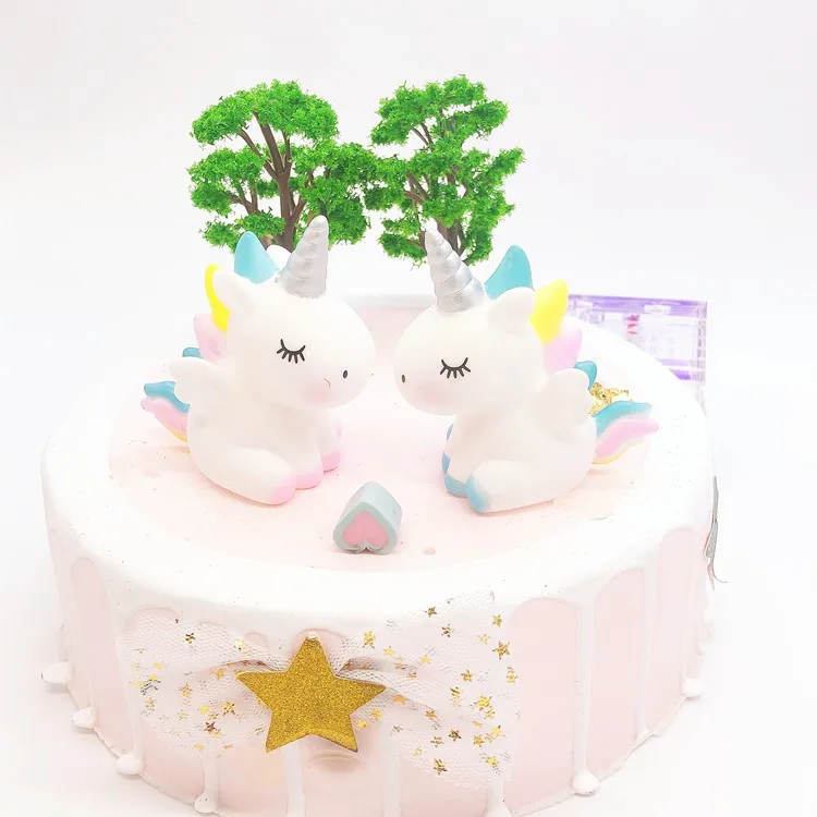 Bánh sinh nhật ngựa pony kem chảy