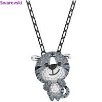 สร้อยคอเสือโคร่งคริสตัลออสเตรียสวารอฟสกี้ใหม่ New Swarovski Austrian Crystal Zodiac Tiger Tiger Necklace Sprite Year Christmas Gift 5623750