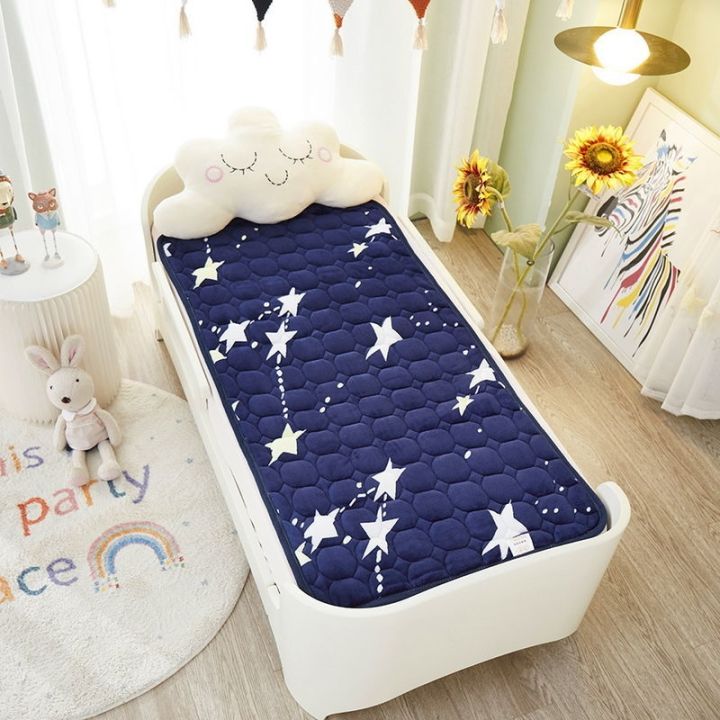 flannel-kindergarten-children-mattress-with-thick-collapsible-water-to-wash-the-baby-baby-warm-bed-bedding-soft-bedding