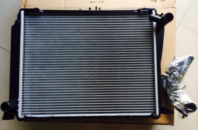 หม้อน้ำรถตู้ โตโยต้า หัวจรวด เครื่องเบนซิน 1RZ เกียรออโต้-ธรรมดา Radiator Toyota van ปี 1992-2004