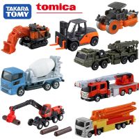 Geniune Tomica โมเดลรถเหล็กโลหะรถของเล่นประเภทวิศวกรรมเครื่องขุด/ยก/รถดั๊มพ์โดย Takara Tomy