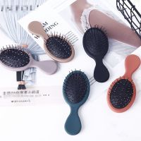 【CC】 1PC random Small Hair Bristle New Detangling Comb Child Wet Dry Bristles Handle