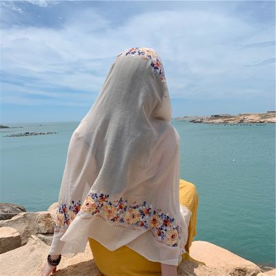 Hot sell Scarf summer cotton and linen scarves female desert tourism is prevented bask in cape national wind tea card lake beach holiday fabric