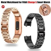 ♞✻ Correa สายนาฬิกาโลหะสแตนเลสสำหรับ Fitbit Charge 5 เปลี่ยนนาฬิกาสมาร์ทสำหรับสายนาฬิกาโลหะ Charge 5