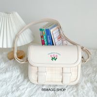 พร้อมส่งจากไทย? 161 Vanwalk Crossbody Bag กระเป๋าสะพายข้างสุดน่ารัก จุของได้เยอะ สามารถสะพายไหล่และสะพาย Crossbody ได้