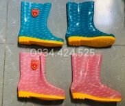 Ủng cao su Bốt cao su Hoa San Màu Hồng-Xanh chấm Bi Đế Vàng Đi Mưa