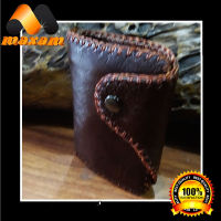 Cowhide Leather กระเป๋าสตางค์ 2 พับสั้น หนังแท้ของแท้ แบบมีหูมาปิดกระเป๋าด้านหน้า ถักขอบตลอดใบ สีน้ำตาลเข็ม