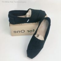 【รองเท้า】 รองเท้า TOMS Black Rough hemp Womens shoes ของแท้จากช้อป