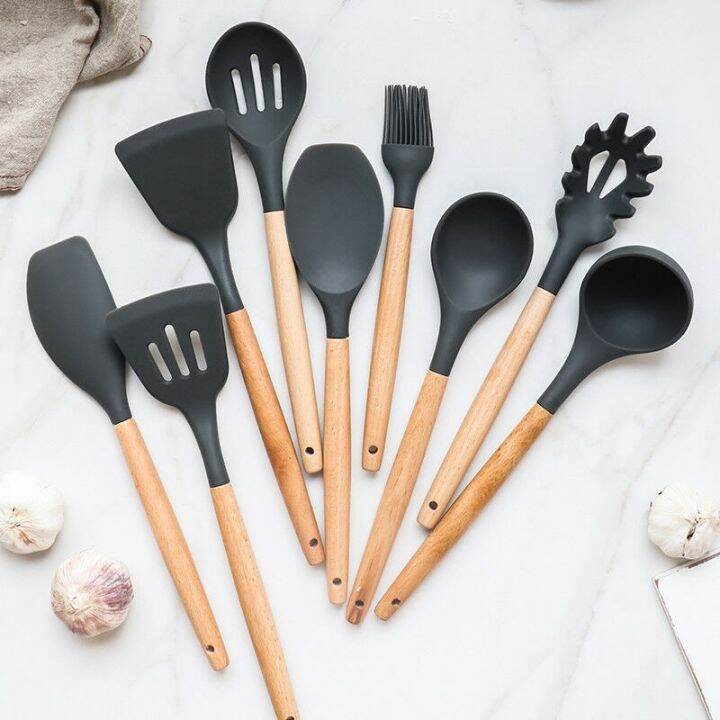 silicone-nonstick-kitchenware-spatula-spoon-heat-resistant-slotted-with-wood-handle