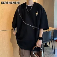 EERSHENSHI เสื้อยืดคอกลมมีซิปของผู้ชายเสื้อแนวสตรีทขนาดใหญ่พิเศษเสื้อแขนสั้นผู้ชายแฟชั่นอินเทรนด์แขนห้าส่วน