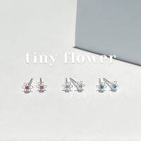 สินค้าขายดี  โค้ด E5MT93 ลด 60.- TINY FLOWER CRYSTAL EARRING / ต่างหูดอกไม้จิ๋ว ต่างหูเงินแท้925  ต่างหูดัดลวดรูปดอกไม้ เหมาะกับคน