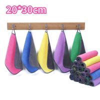 Wholesale 20x30cm Hanging Kitchen Office Cleaning Microfiber Towels for Hands Dry Car Wash Household Window Table Dishcloth