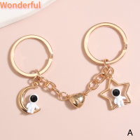 ?【Lowest price】Wonderful พวงกุญแจแม่เหล็กรูปหัวใจนักบินอวกาศโลหะห่วงโซ่เครื่องประดับกระเป๋าถือ