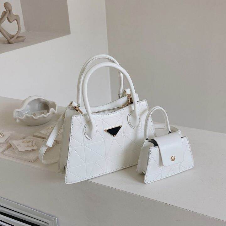 new-summer-triangle-the-hobo-handbag-2022-contracted-collar-for-a-horse-fashionable-western-style-tide-one-shoulder-inclined-shoulder-bag