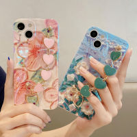 เคสโทรศัพท์สำหรับ iPhone 15 Pro Plus Pro + พิมพ์ลายดอกไม้เพชรเทียมฝาครอบเนื้อนิ่ม TPU ด้วยสร้อยข้อมือรูปหัวใจแฟชั่น