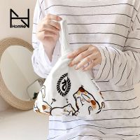 Co-branded cat scratching barbecue cute cartoon cosmetic bag small and exquisite Japanese portable coin purse storage wrist bag hh 【BYUE】