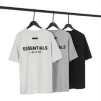 FOG ESSENTIALS ด้านหน้าและด้านหลัง 2023 แขนสั้นใส่สบายแบบเดียวกับคู่รักทรงหลวมแบบใหม่ T ชุดเสื้อข้ามพรมแดน