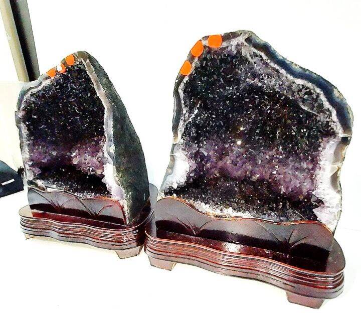 โพรงอเมทิสต์คู่-amethyst-geode-10-74-10-56-kg-สริมฮวงจุ้ย-ด้านการเงิน-การงาน-ความสำเร็จ-ช่วยเรื่องสมาธิ-และการนอน