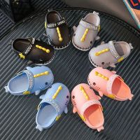 Childrens Dinosaur Slippers Boys Girls Cartoon Shark Stepping Beach Sandals Home Anti-Slip Soft Sole Infants 1-10 Years Old Baby Sandals