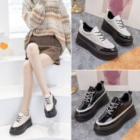 Spot parcel post European Station Low-Top Shoes for Women 2023 Spring New Platform Height Increasing Insole Patent Leather Casual Lace up Sports Womens Shoes