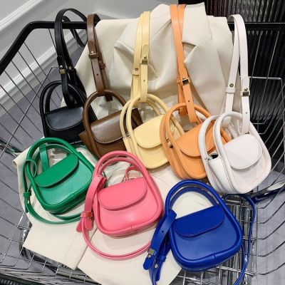 Small design handbags women 2022 klein blue mini mobile phone packages web celebrity his mouth red envelopes one shoulder BaoChao