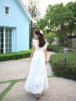 P016-010 PIMNADACLOSET - White Princess Eyelet  Lace Dress