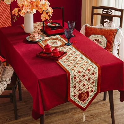 ธงบนเตียง Dhe แถบผ้าปูโต๊ะธงตารางสำหรับงานแต่งงานตู้ข้างโต๊ะน้ำชาสีแดงยาวฝาครอบอาหารสำหรับห้องแต่งตัว