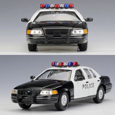 1/24 Scale Metal Alloy Diecast 1999 Ford Crown Victoria New York Taxi Car Van Model Toy For Collections Gifts For Kids