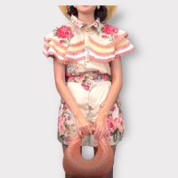 P010-263 PIMNADACLOSET - Sleeveless V Collar Button Down  Floral Print Top And High Smock Waist Side Pockets Short Set