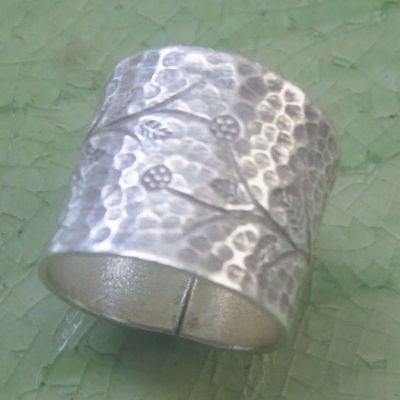 Exotic beautiful gift ring pure silver Thai Karen hill tribe silver hand made Size 8,9,10,11, Adjustable ของขวัญแหวนลวดลายไทยเงินแท้ งานเงินแท้ ขนาดปรับได้สวยงามเป็นของฝากถูกใจ