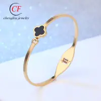 [COD] four-leaf clover stainless steel gold bracelet Temperament all-match diamond mother-of-pearl titanium spring opening