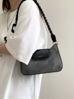 【hot seller】 Luzi 2023 niche design new womens bag high-end all-match armpit trendy one-shoulder Messenger