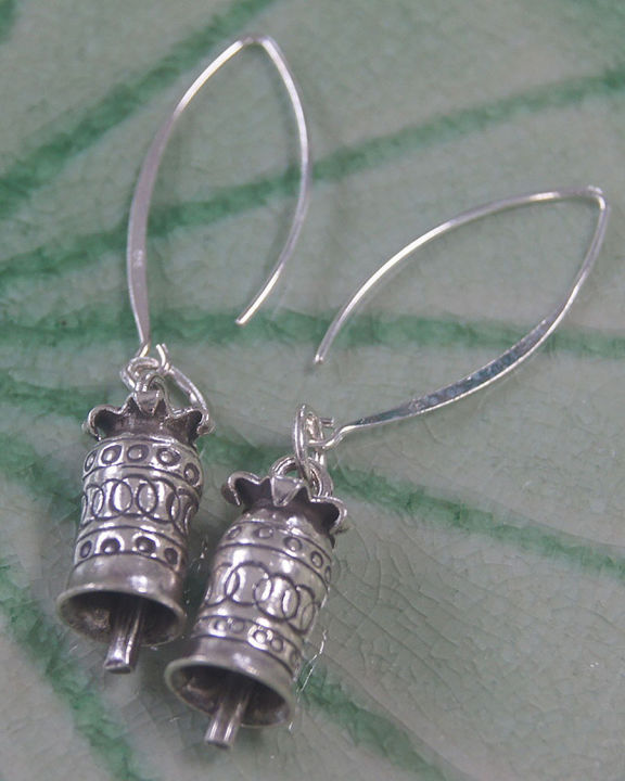 earrings-pure-silver-thai-karen-hill-tribe-exotic-สวยงามไทยตำหูเงินกระเหรี่ยงทำจากมือชาวเขางานฝีมือสวยของฝากที่มีคุณค่าของฝากถูกใจ-มีคุณค่า