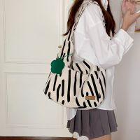 [COD] Canvas bag ins Korean version of large-capacity womens summer 2022 new shoulder zebra portable tote