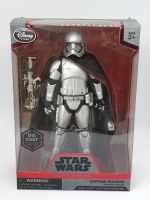 Disney Elite Series - Captain Phasma สูงประมาณ 8 นิ้ว  Die Cast Action Figure ของแท้ Disney Store