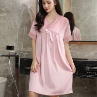 【 WYIN kitchen】 Sweet Pink Lace V-neck Nightdress Nightwear Summer Short Sleeve Nightgown Sleepwear Casual Loose Thin Satin Home Dress Bathrobe