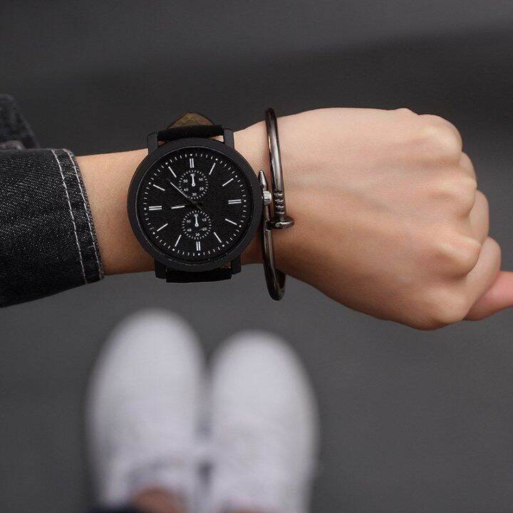 Quartz watch sale leather band