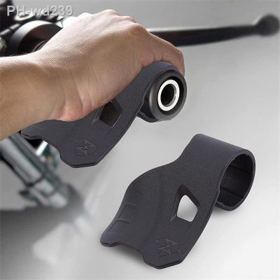 12pcs Universal Motorcycle Cruise Control Throttle Booster Handle Clip Grips Holder Cruise Assist Accelerator Assistant Tools