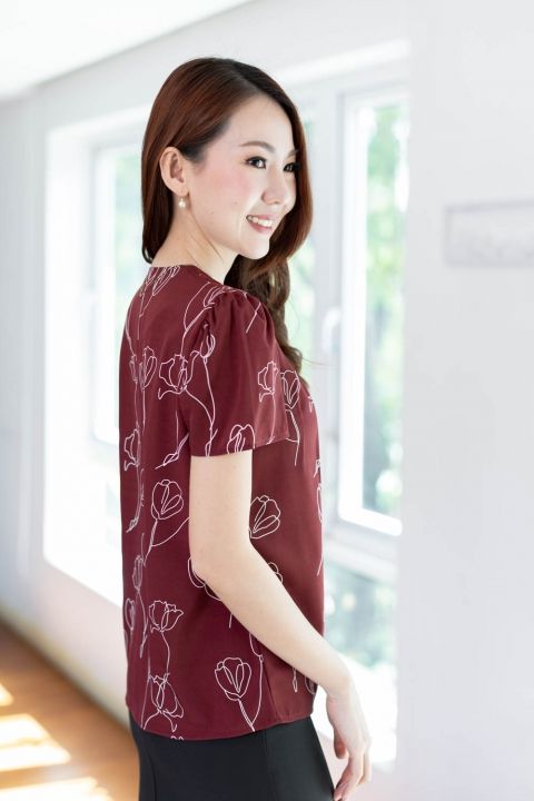 mt0601-v-collar-drawing-blouse-เสื้อทำงานคอวี-graphic-print