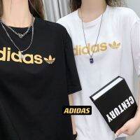 Adidasˉnew มีแบรนด์แฟชั่นแขนสั้นคุณภาพสูงผ้าฝ้ายฤดูร้อนใหม่พิมพ์ลายการ์ตูนการ์ตูนอนิเมะสำหรับผู้ชายและผู้หญิงเสื้อคู่รักเกาหลี