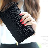 Womens Crocodile Pattern Wallet Zero Wallet New Small Wrist Bag High Quality PU Zipper Seal Solid Candy Color Purses for Women Wallets